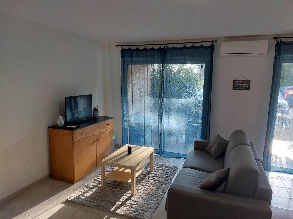 Nouvel Location D'Un Bel Appart T2 Climatise Et Meuble Au Rdch Avec Piscine Dans Residence Les Melody Santa-Maria-Poggio  Ngoại thất bức ảnh
