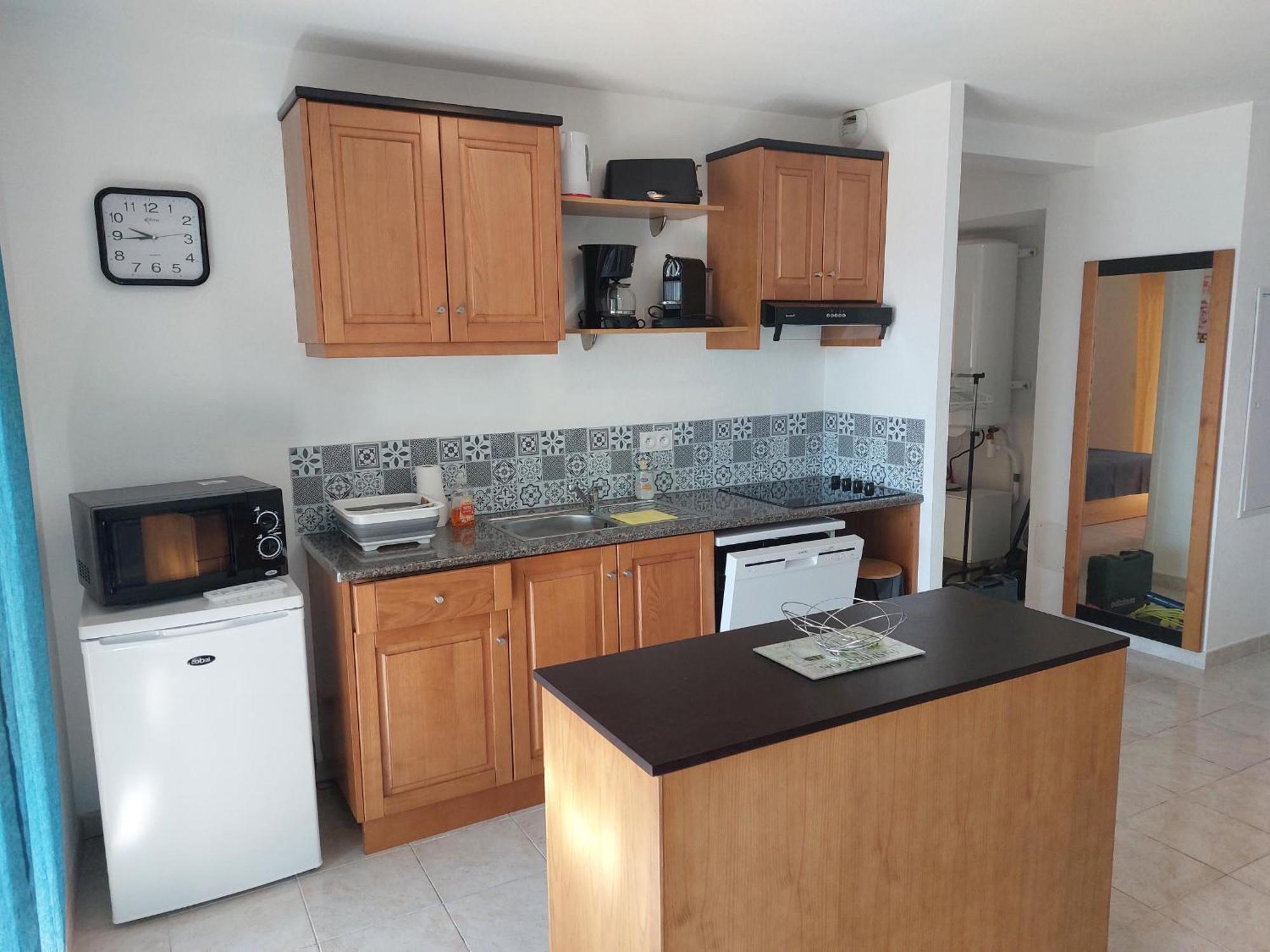 Nouvel Location D'Un Bel Appart T2 Climatise Et Meuble Au Rdch Avec Piscine Dans Residence Les Melody Santa-Maria-Poggio  Ngoại thất bức ảnh